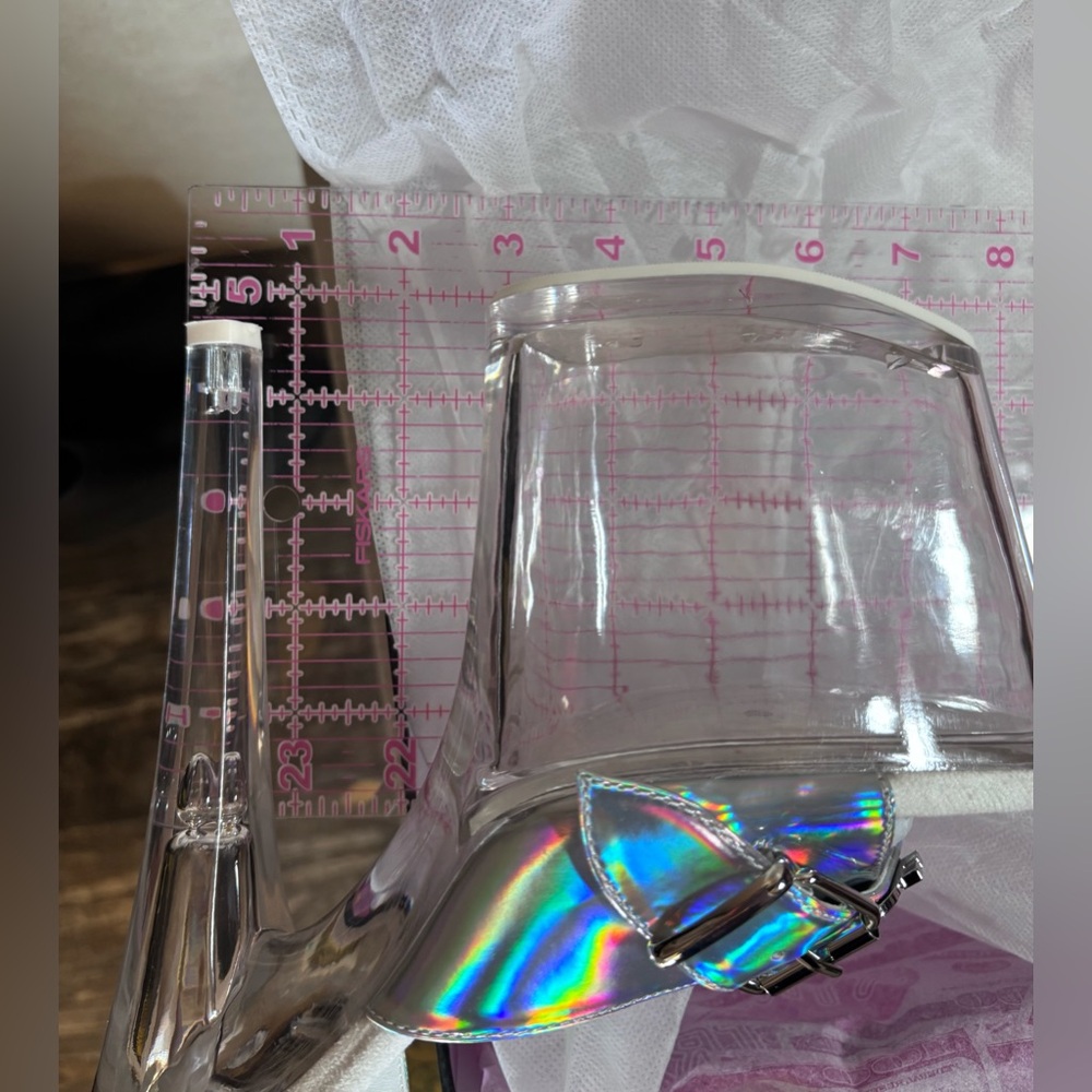 YRU Xtra- Spice $ Platform Heels - Picture 6 of 9